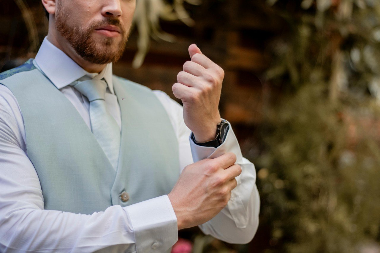 picture showing man dressed for a formal event