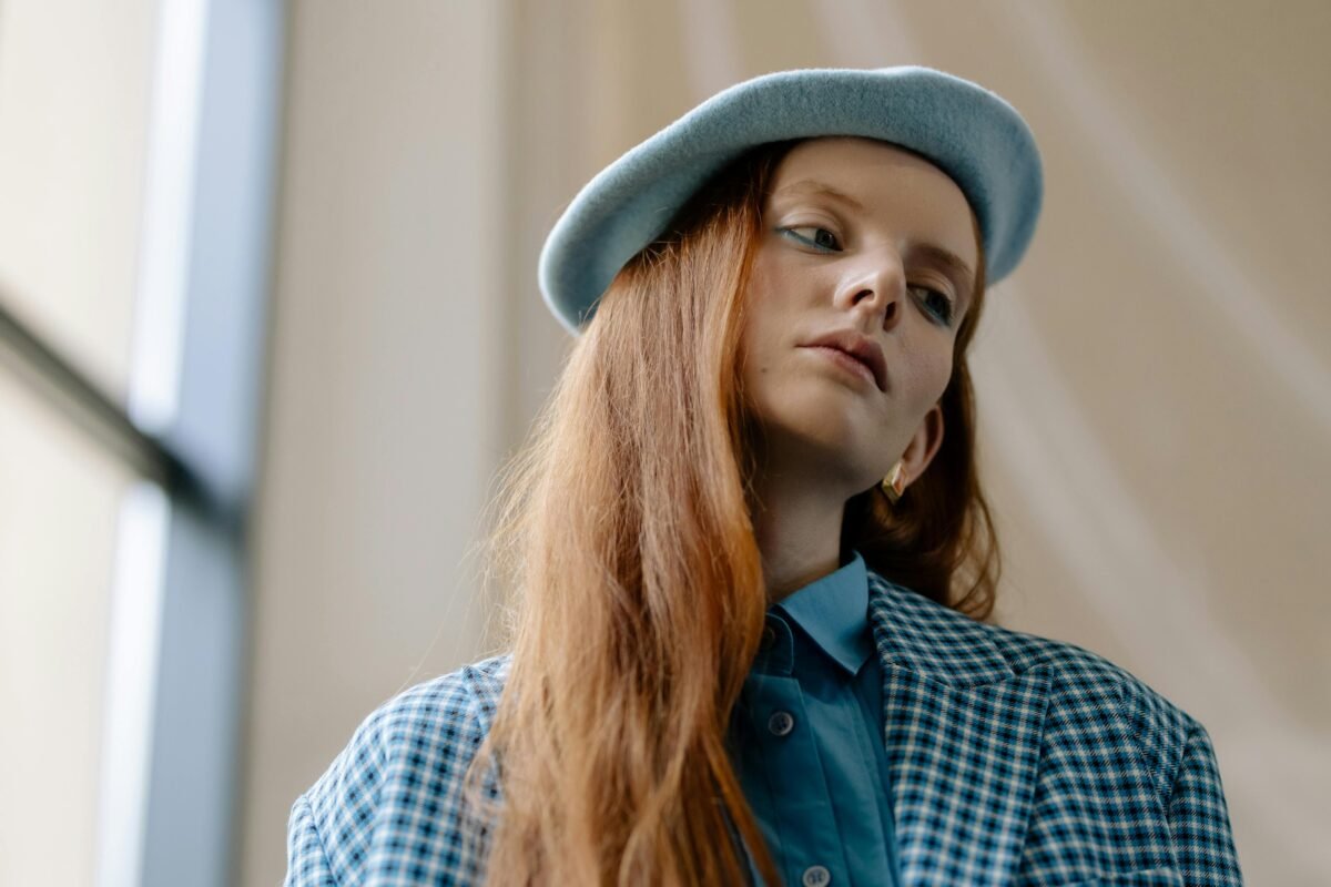 how to wear a beret hat with short hair