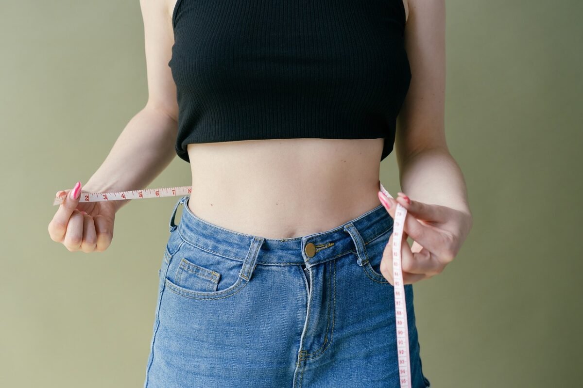 how to shop for clothes online by knowing your measurements